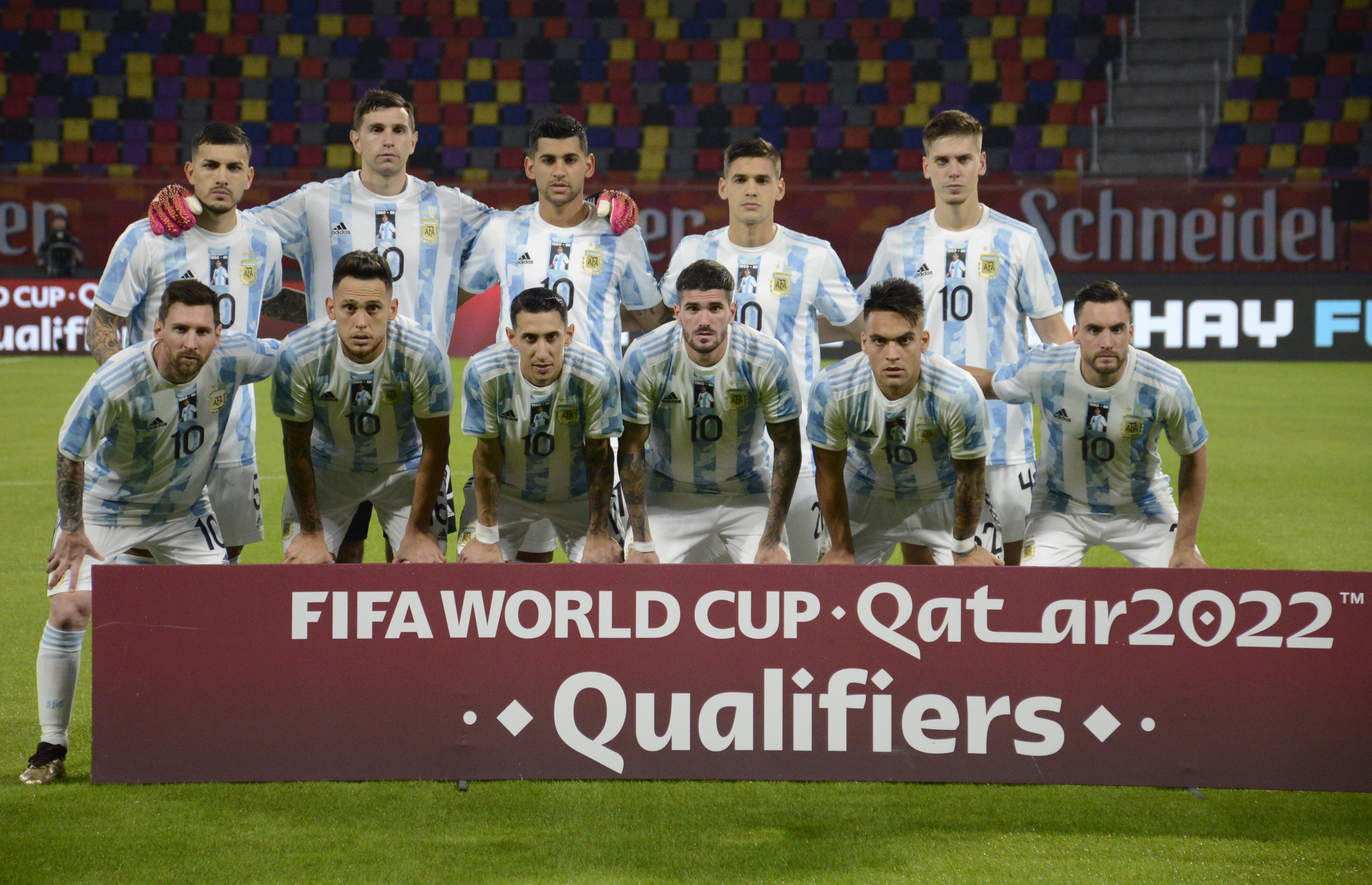 Timnas Argentina Beri Penghormatan kepada Diego Maradona