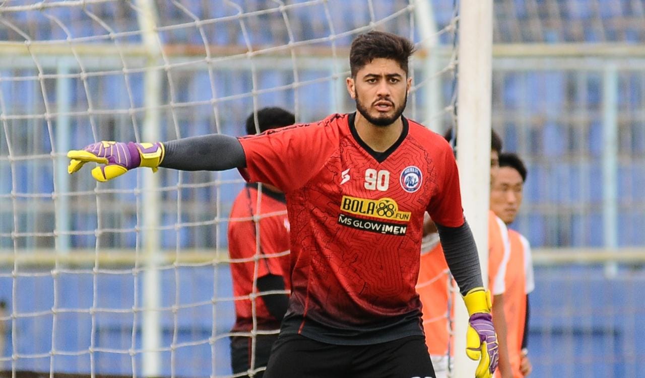 Adilson Maringa Bertekad Clean Sheet Lagi saat Arema FC Vs Bhayangkara
