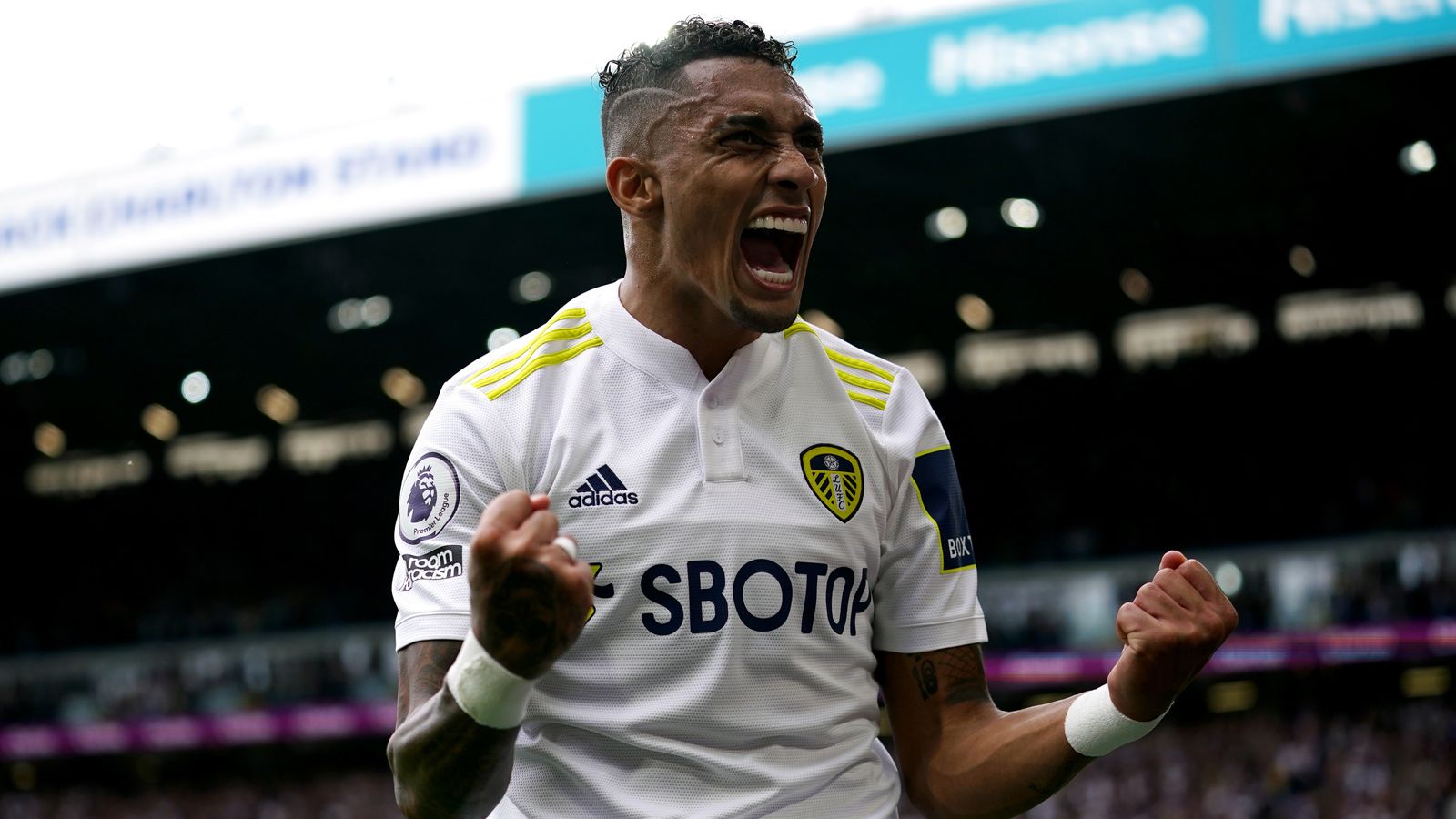Liverpool Diam-diam Coba Bajak Winger Leeds United