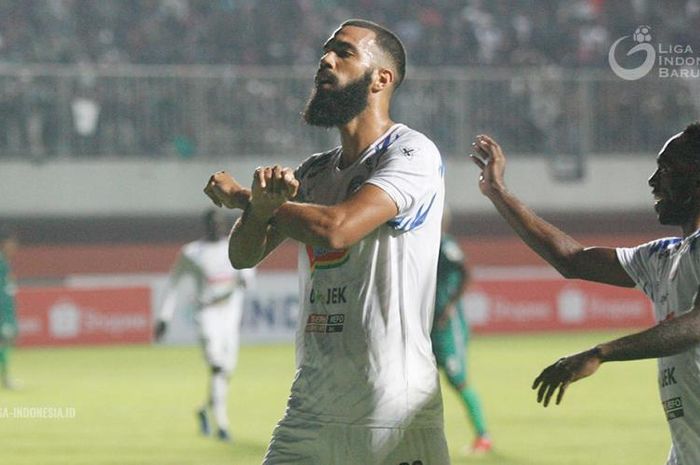 Sylvano Comvalius: Sepak Bola Seharusnya Menjadi Perayaan Kebahagiaan, Bukan Ajang Perkelahian