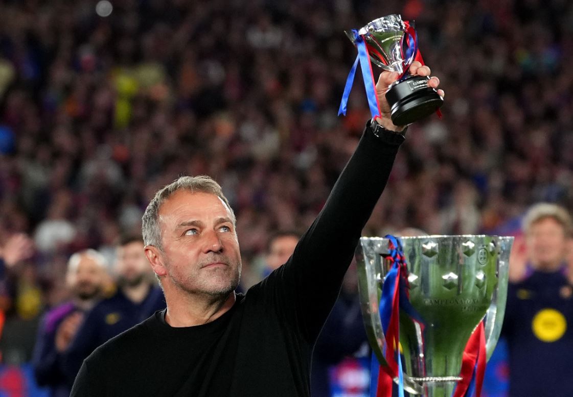 Barcelona Juara LaLiga Ke-29: Hansi Flick Emosional, Blaugrana Dapat Ucapan Selamat dari Lionel Messi