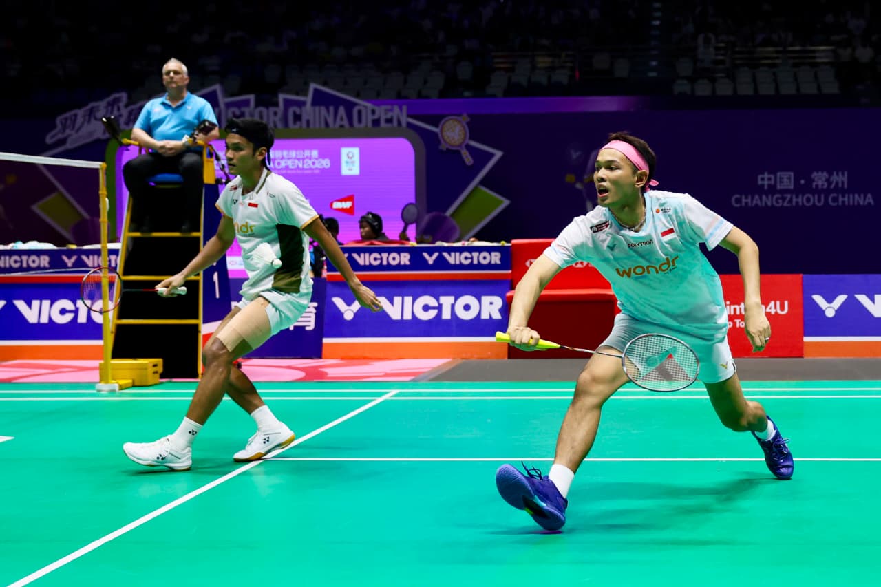 Aksi Fajar Alfian/Muhammad Shohibul Fikri di China Open 2026. (PBSI)