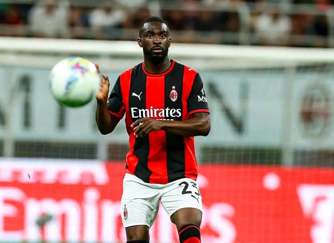 Bek Andalan AC Milan Ditawarkan ke Juventus