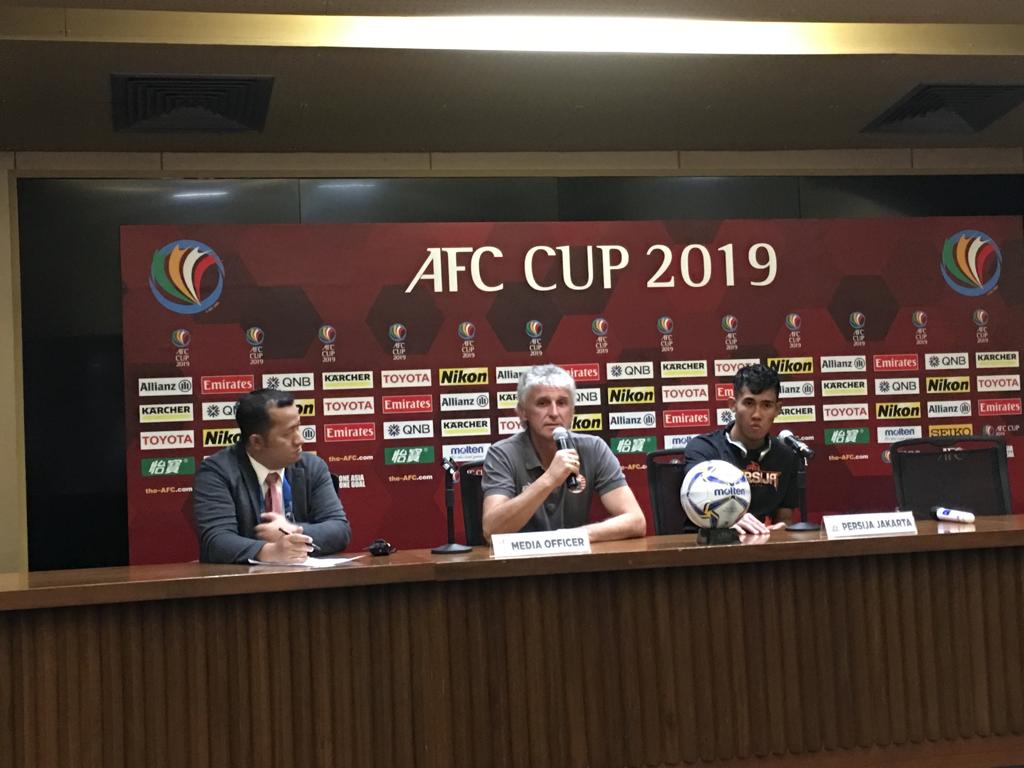 Pelatih Persija Bicara soal Silvio Escobar dan Alasan Mainkan Steven Paulle