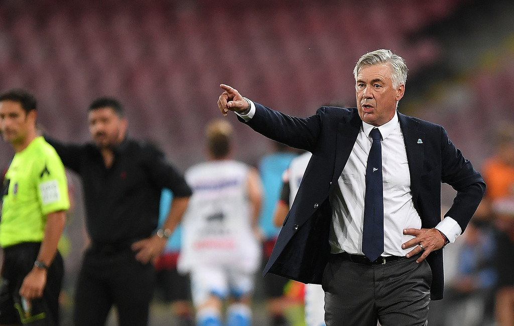 Carlo Ancelotti Konfirmasi Napoli Incar Dua Target Transfer Manchester United