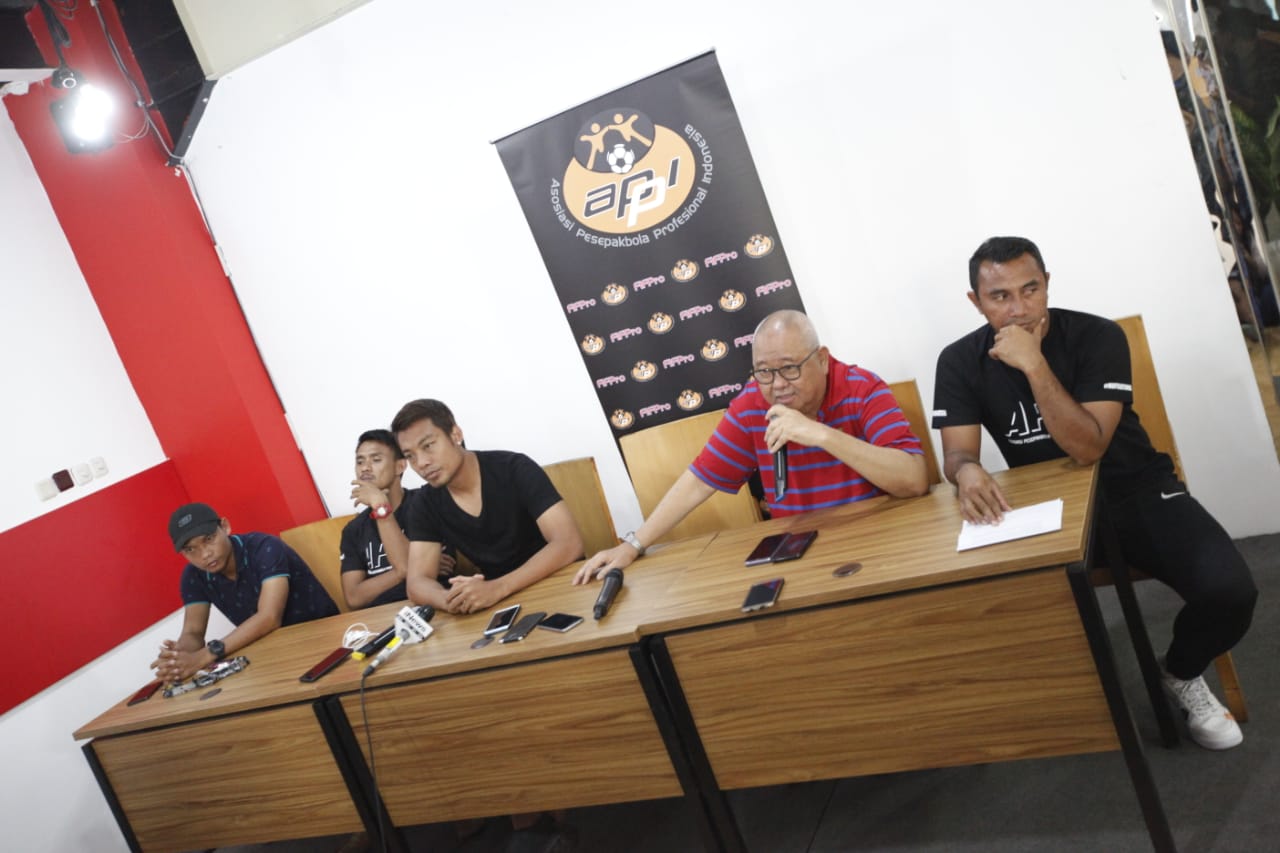 Maman Abdurrahman Bantah Terlibat Match Fixing Final Piala AFF 2010