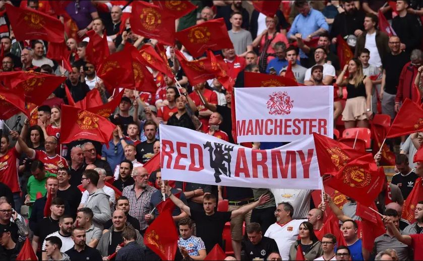 Kelanjutan Premier League Tak Pasti, Manchester United Siapkan Kompensasi untuk Suporter