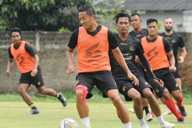 Arema FC Tak Berikan Kesempatan Persik Mencuri Poin