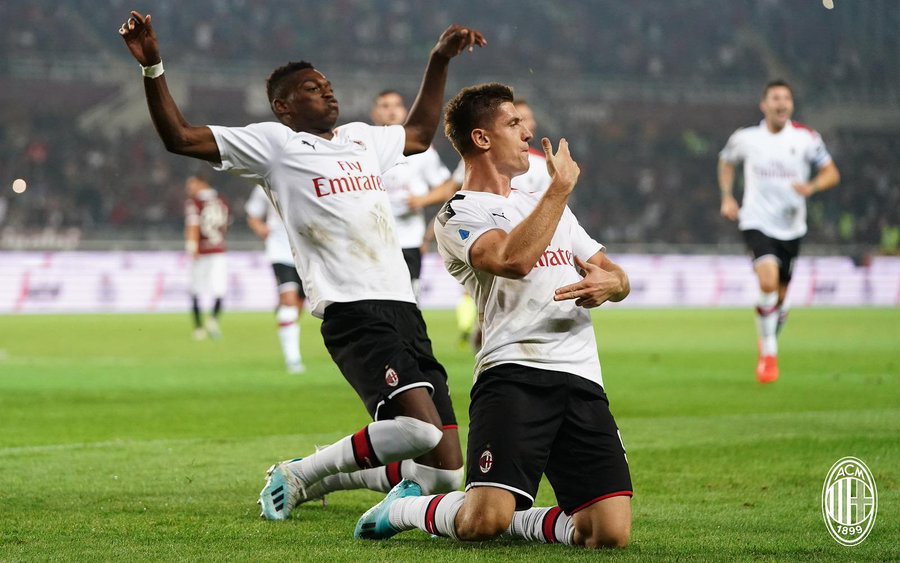 Barcelona Kembali Lirik Krzysztof Piatek