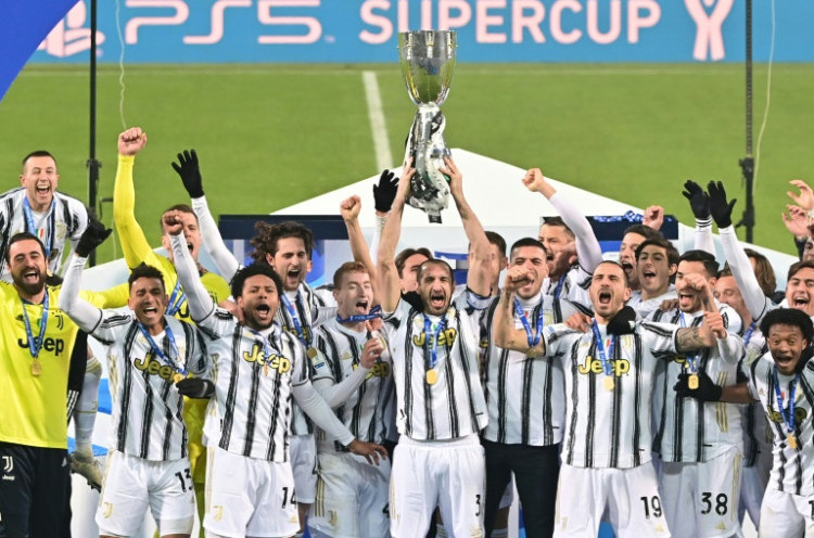 Raih Trofi Perdana untuk Juventus, Pirlo Rasakan Sensasi Berbeda