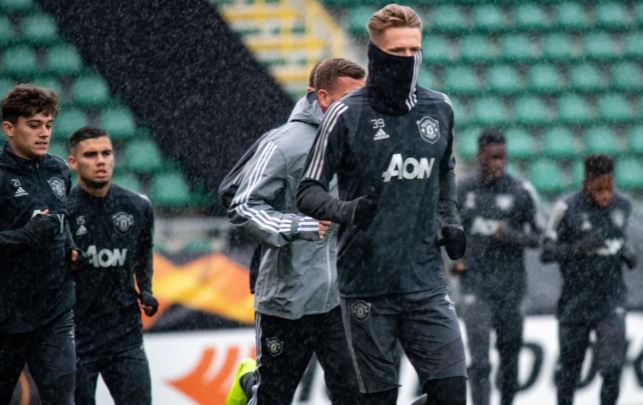 Alkmaar Vs Man United, Keluhan Solskjaer soal Kondisi Rumput Stadion Kyocera