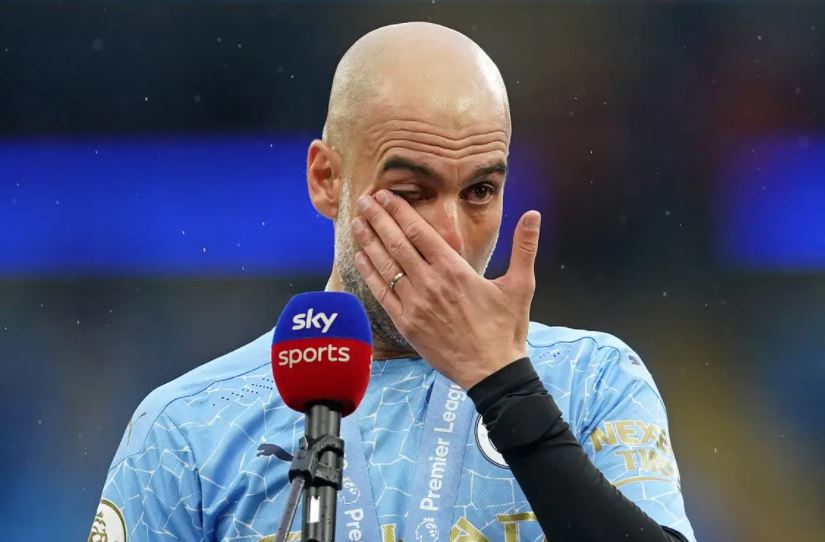 Tangis Palsu Guardiola Ketika Aguero Pergi dari Man City