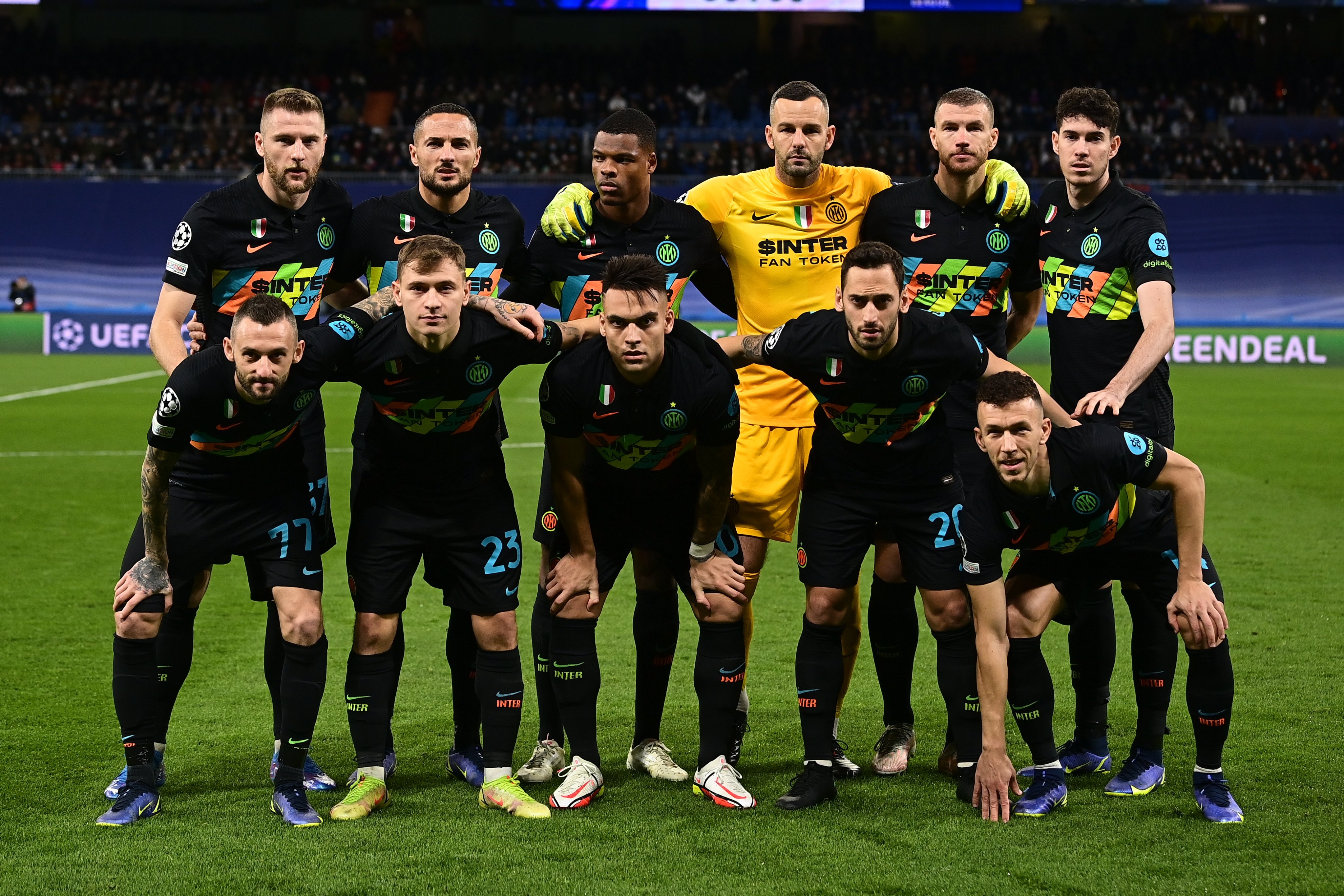 Milan dan Atalanta Tersingkir, Inter dan Juventus Raup Uang Lebih Banyak