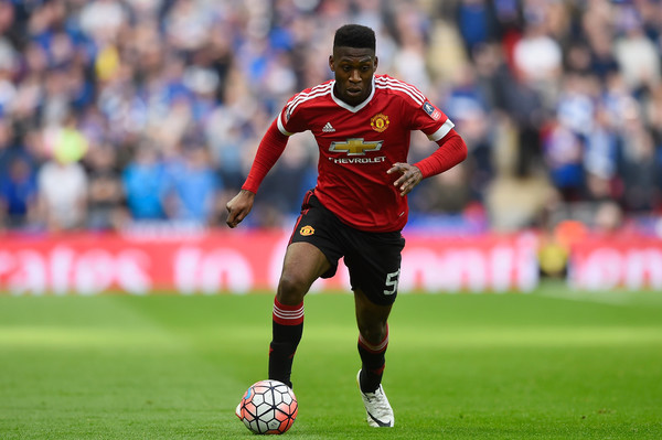 Fosu Mensah Resmi Perpanjang Kontrak Bersama Manchester United