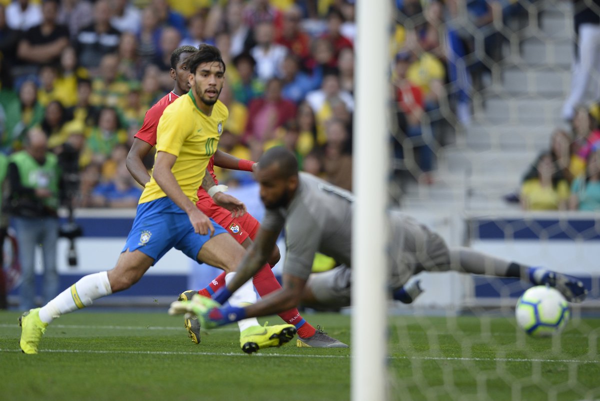 Lucas Paqueta Bersinar, Timnas Brasil Tertahan
