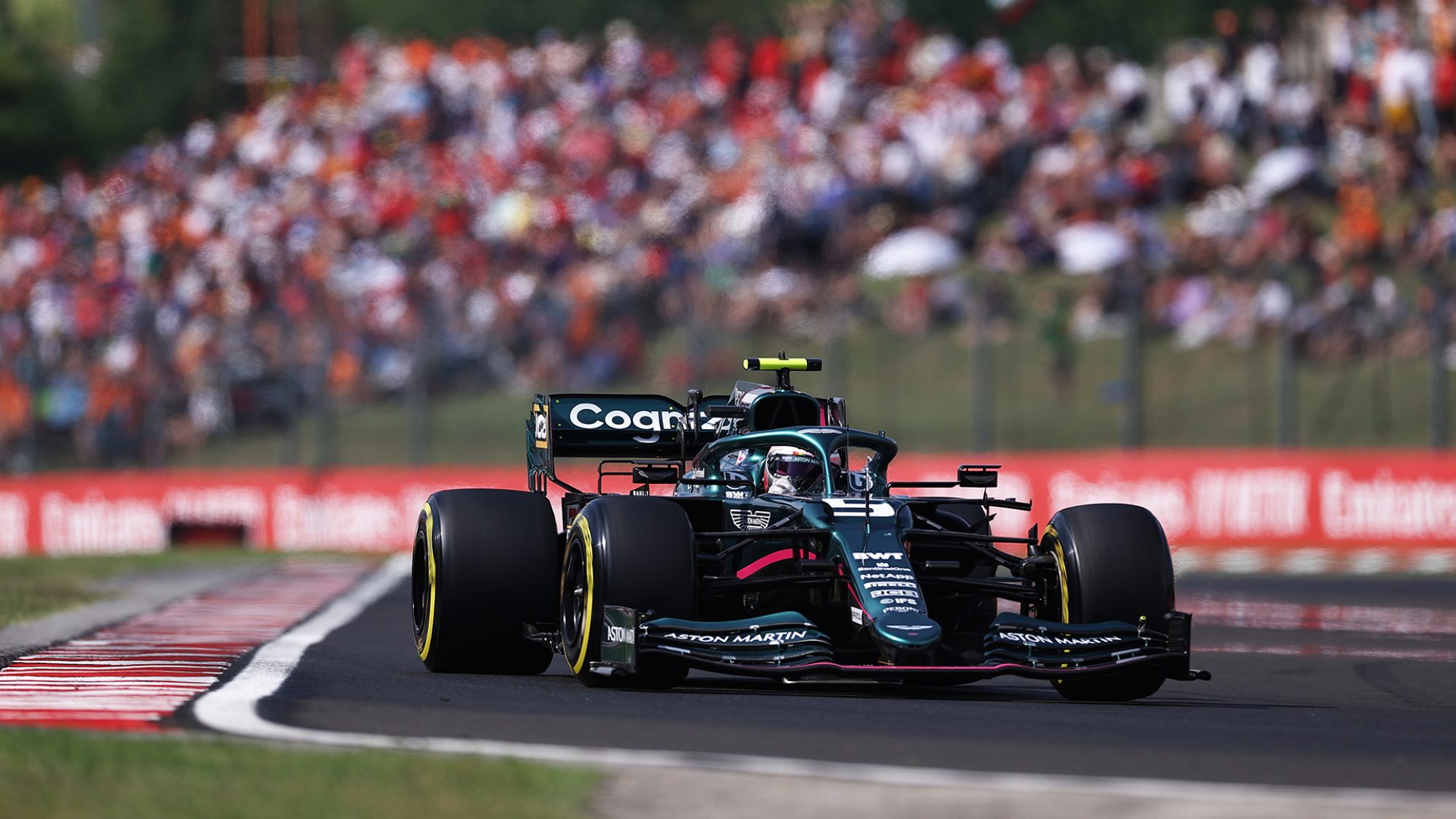 Aston Martin Cabut Permohonan Banding Diskualifikasi Vettel