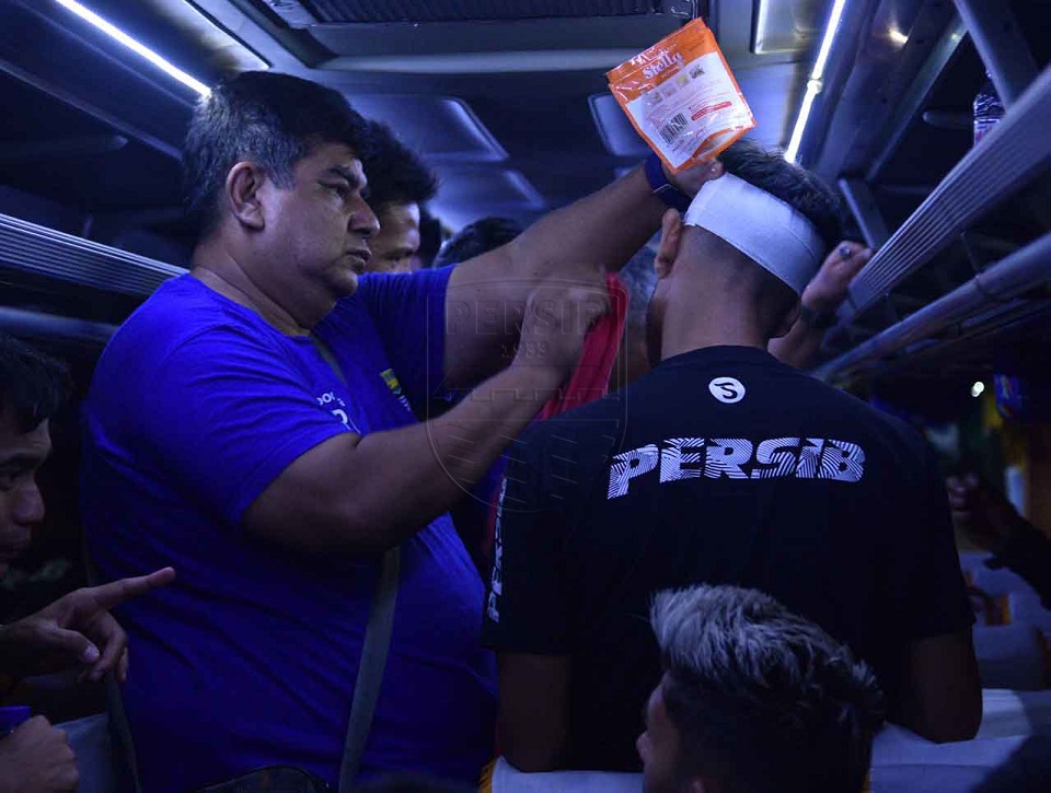 Kondisi Pemain Asing Persib Omid Nazari Usai Terkena Lemparan Batu