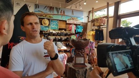 Persaingan Sengit Surfer Indonesia Kontra Internasional di Rip Curl Cup Padang Padang