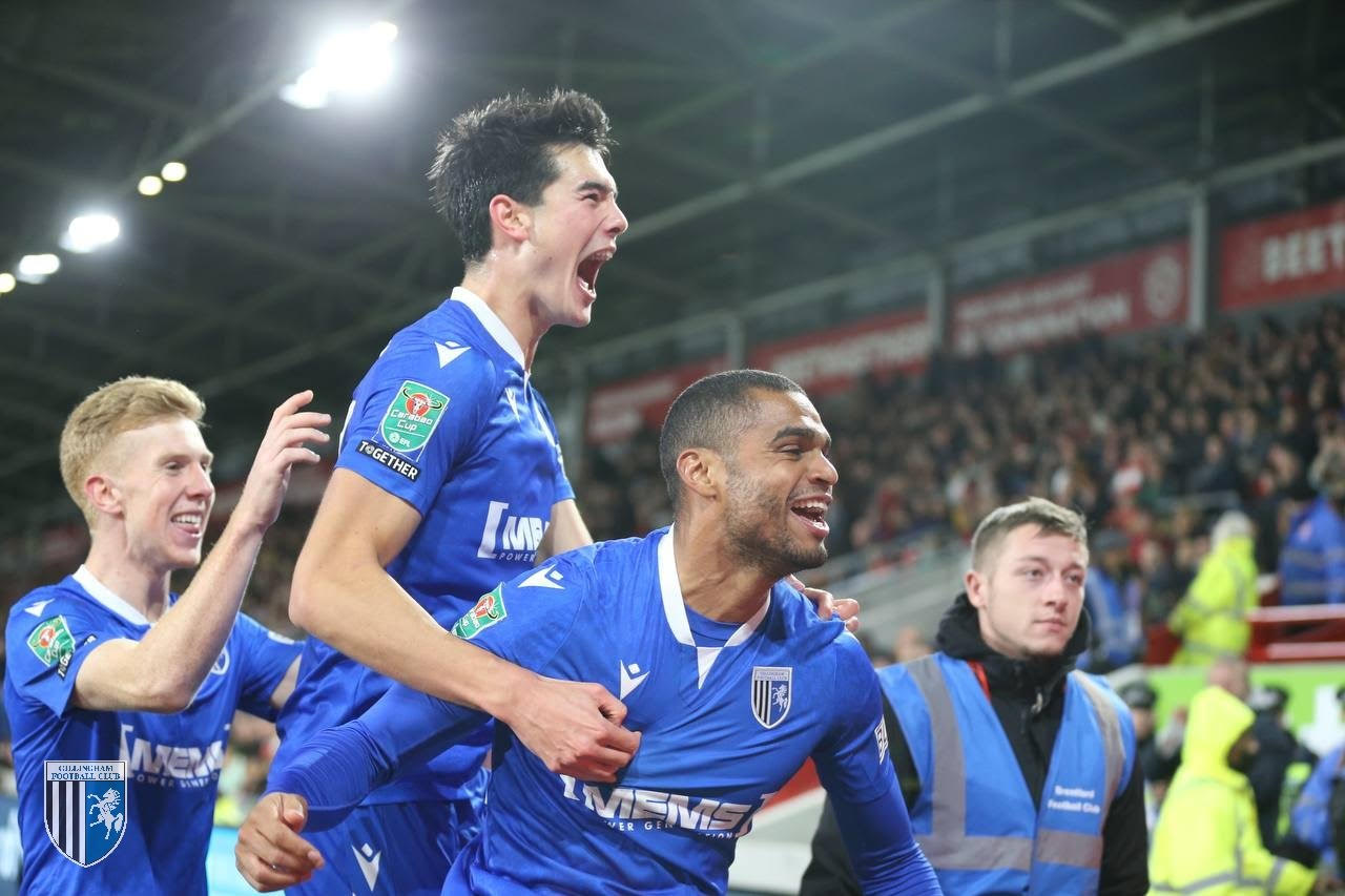 Elkan Baggott Main Penuh, Gillingham Singkirkan Brentford dari Piala Liga Inggris