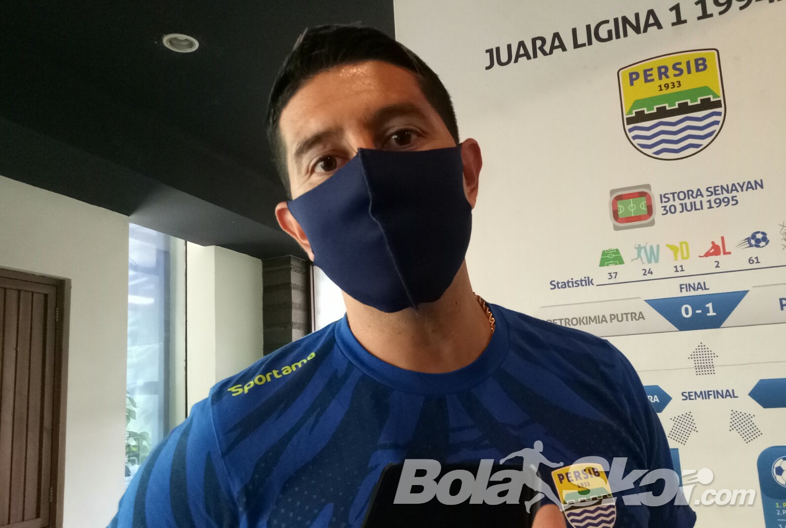 Persib Libur, Esteban Vizcarra Manfaatkan Waktu Kumpul Keluarga dan Menjadi Guru