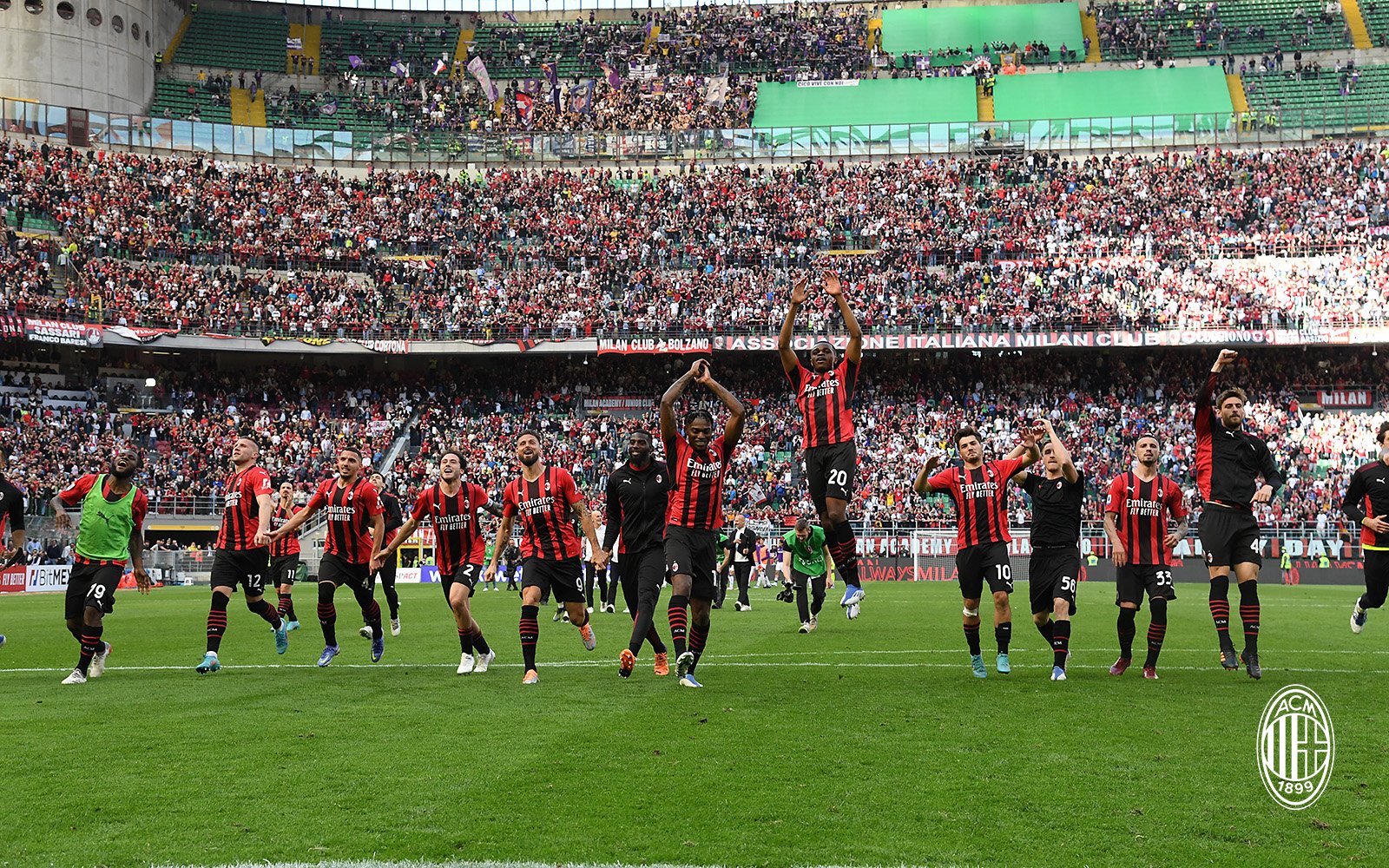 Stefano Pioli Akui Milan Pikul Beban Berat