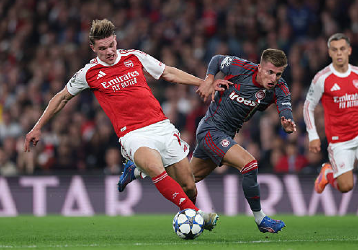 Terlalu Besar, Striker Arsenal Diminta Kurangi Berat Badan