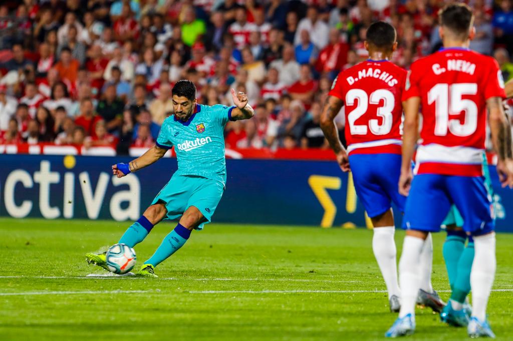 Ditekuk Granada, Luis Suarez Akui Barcelona Jago Kandang