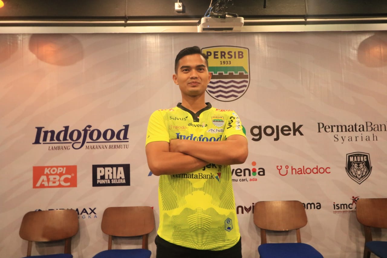 Diperkenalkan Persib Bandung, Dhika Bayangkara Mengaku Dapat Dukungan Besar Keluarga
