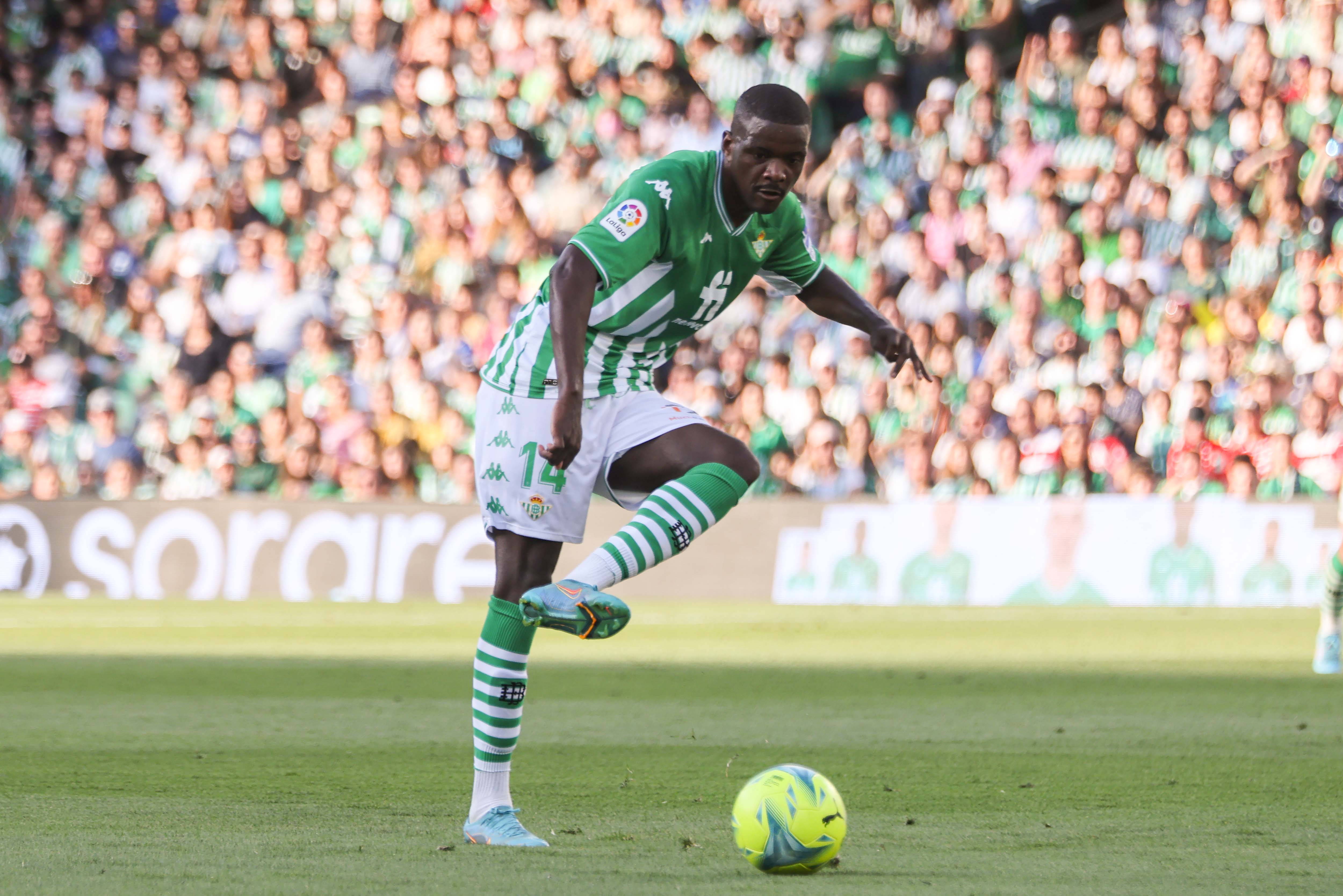 LaLiga dalam Berita: Barcelona dan Madrid Sama-Sama Moncer