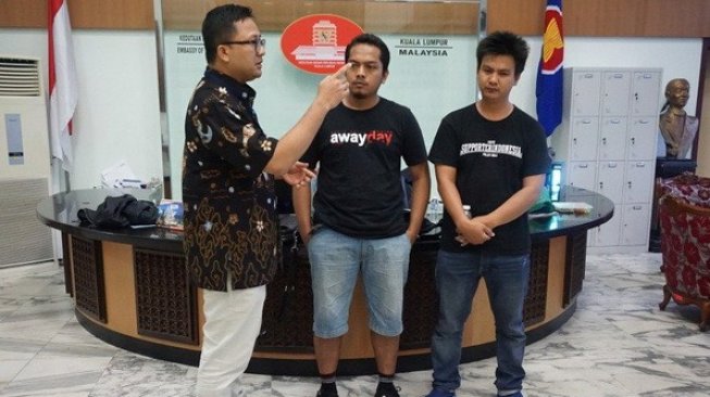 Satu Masih Ditahan, Dua Suporter Timnas Indonesia Sudah Dibebaskan Malaysia