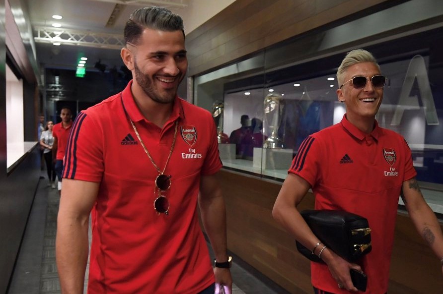 Sead Kolasinac dan 3 Pemain yang Beraksi Bak Superhero