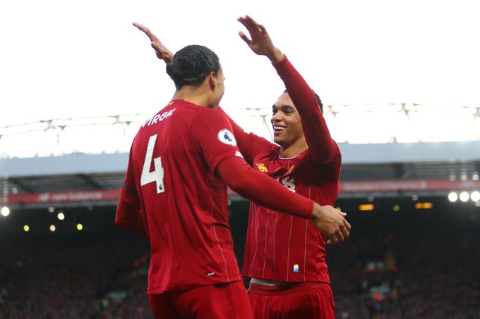 Liverpool 2-1 Brighton: The Reds Unggul 11 Poin atas Man City