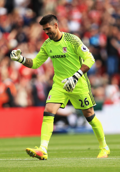 Victor Valdes Tak Dendam Pada LVG