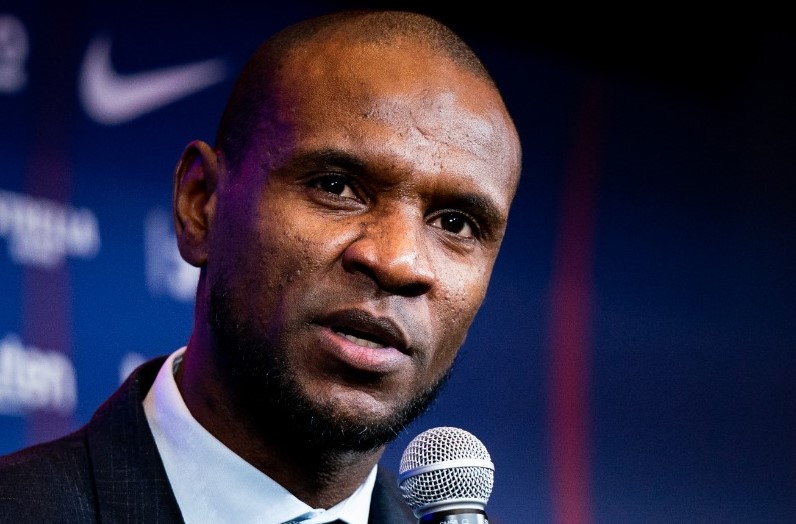 Revolusi Barcelona Berlanjut, Eric Abidal Resmi Didepak