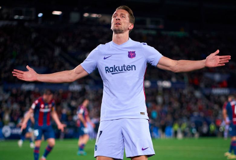 Momentum Barcelona Berlanjut, Luuk de Jong Pahlawan Blaugrana
