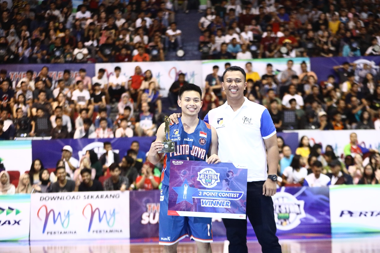 Andakara Prastawa Kembali Jadi Jawara Three Point Contest
