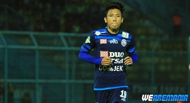 Bustomi Jadi Pemain Kedelapan Arema yang Hengkang