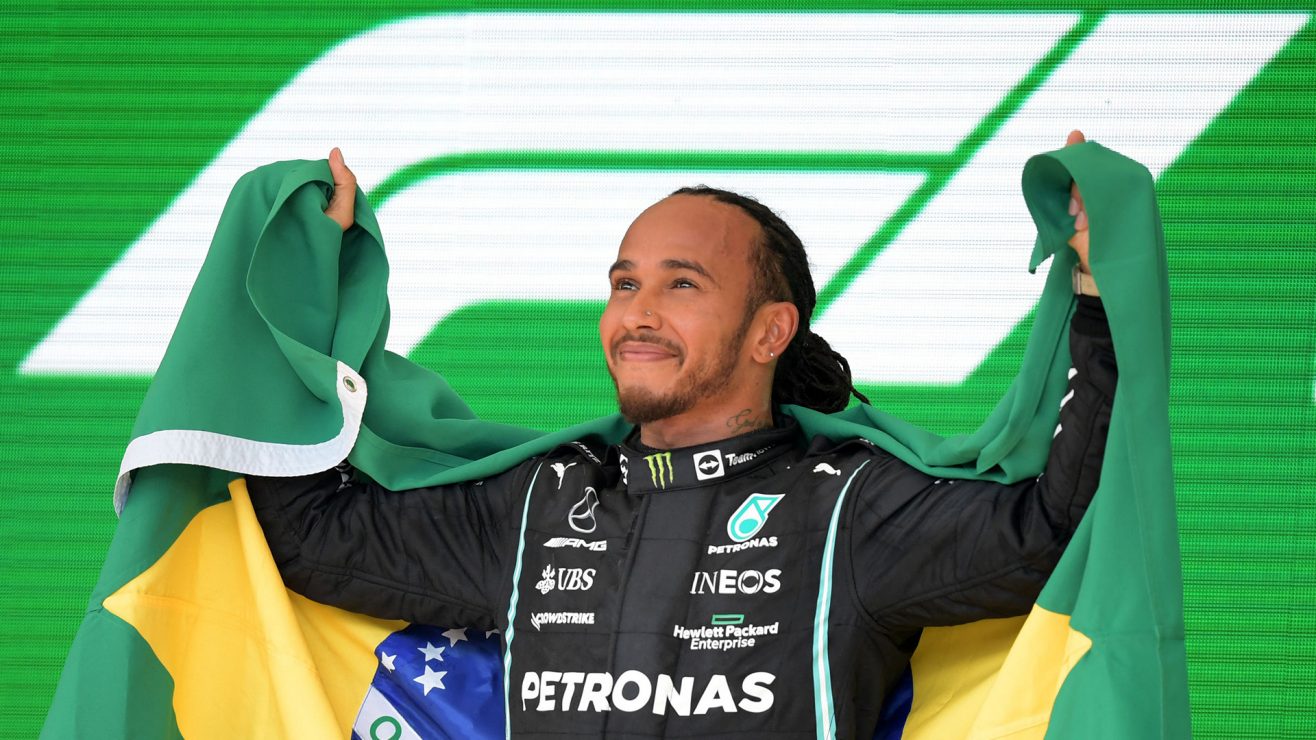 Lewis Hamilton Jadi Warga Negara Kehormatan Brasil