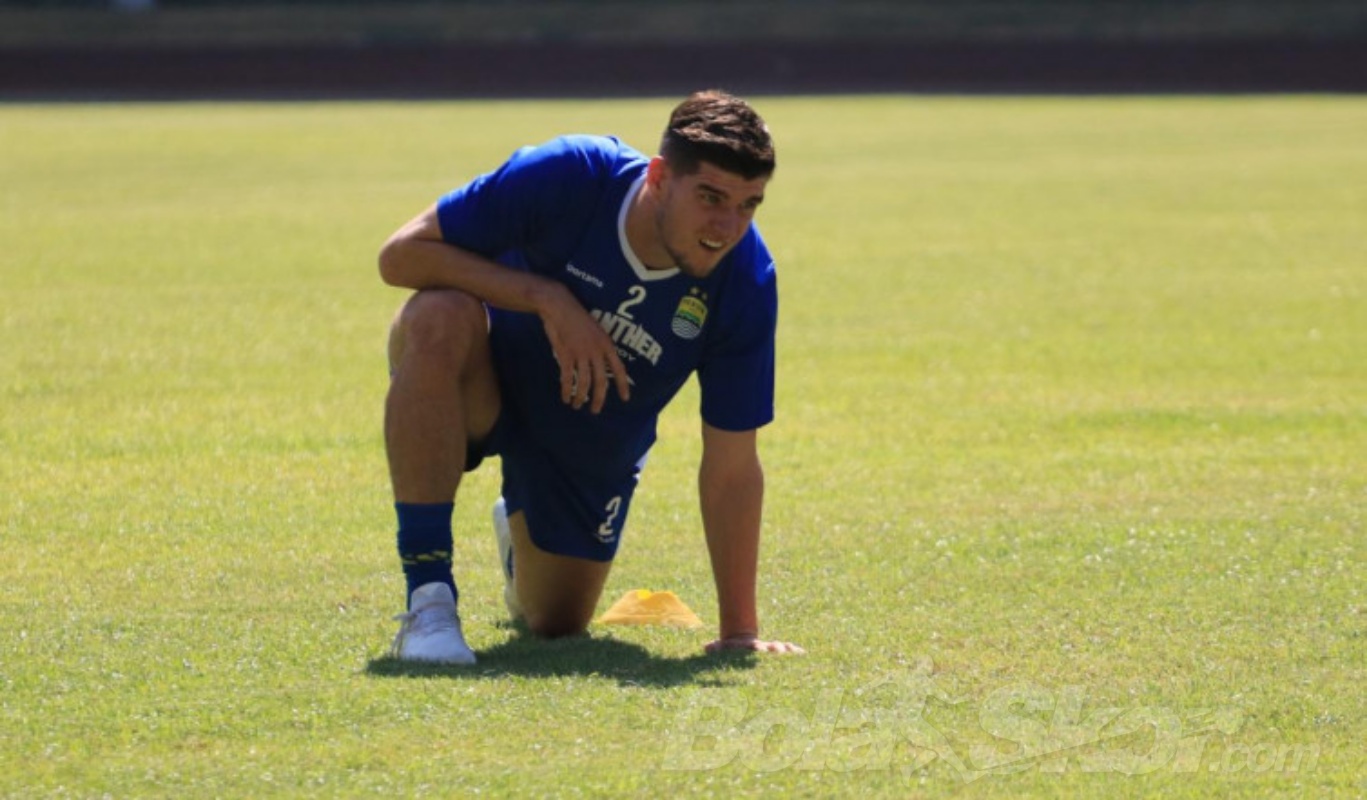 RUPS PT LIB Akan Bahas Kelanjutan Liga 1, Bek Persib Nick Kuipers Sampaikan Harapan