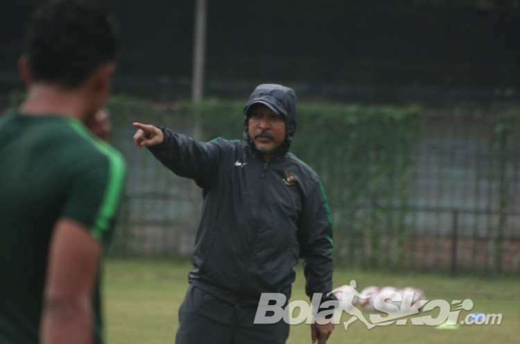 Liga 2: PSMS Membantah Kemungkinan Fakhri Husaini Jadi Pelatih