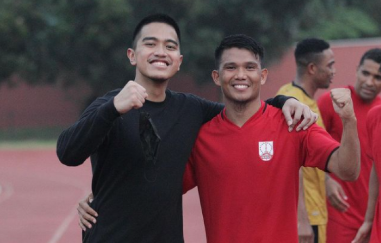 Persis Kembali Jadi Tuan Rumah: Gibran Serius, Kaesang Lempar Candaan