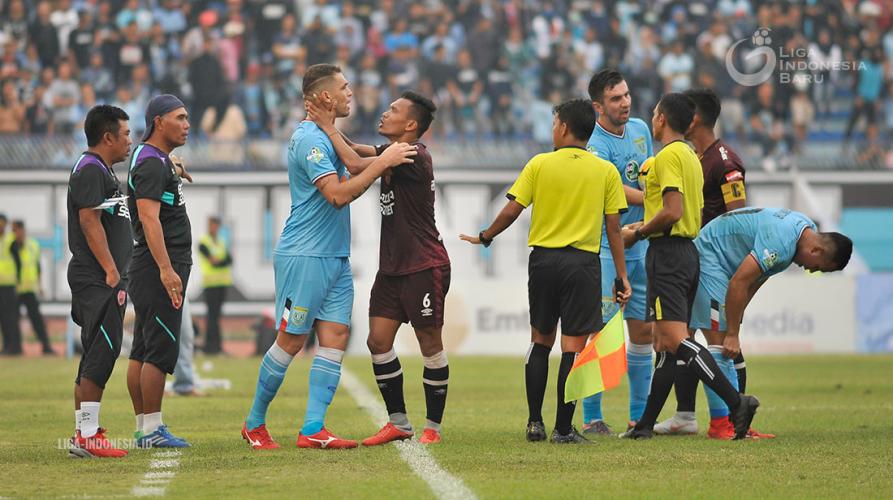 Persela 1-1 PSM, Tim Juku Eja Turun Posisi Ketiga