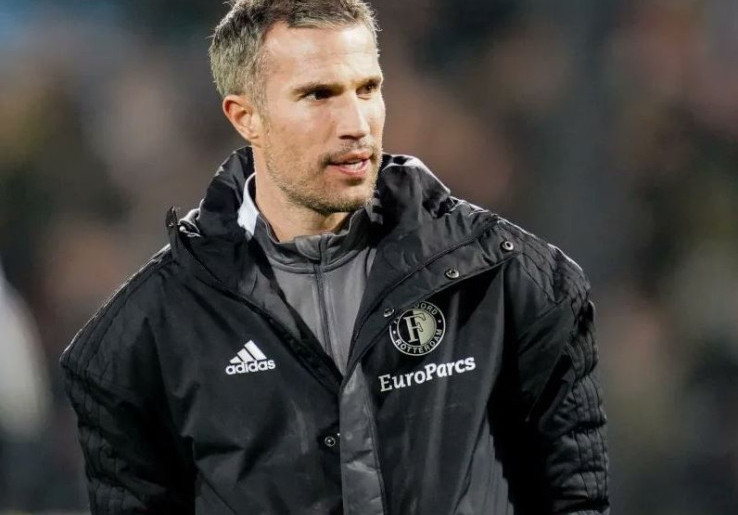 Robin van Persie Latih Feyenoord, Berpotensi Jumpa Arsenal di Liga Champions