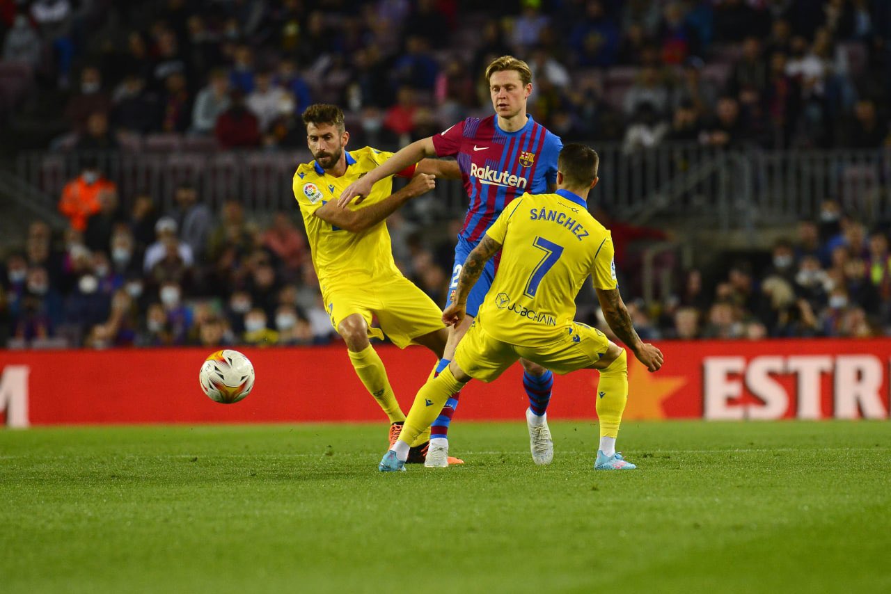 Dikalahkan Cadiz, Xavi Ingatkan Barcelona untuk Kembali Injak Bumi