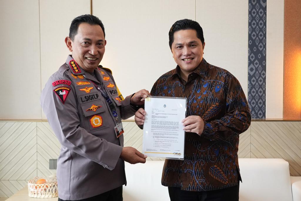 Komitmen, Erick Thohir Serahkan Jadwal Liga 1 ke Kapolri demi Kepastian Izin Pertandingan