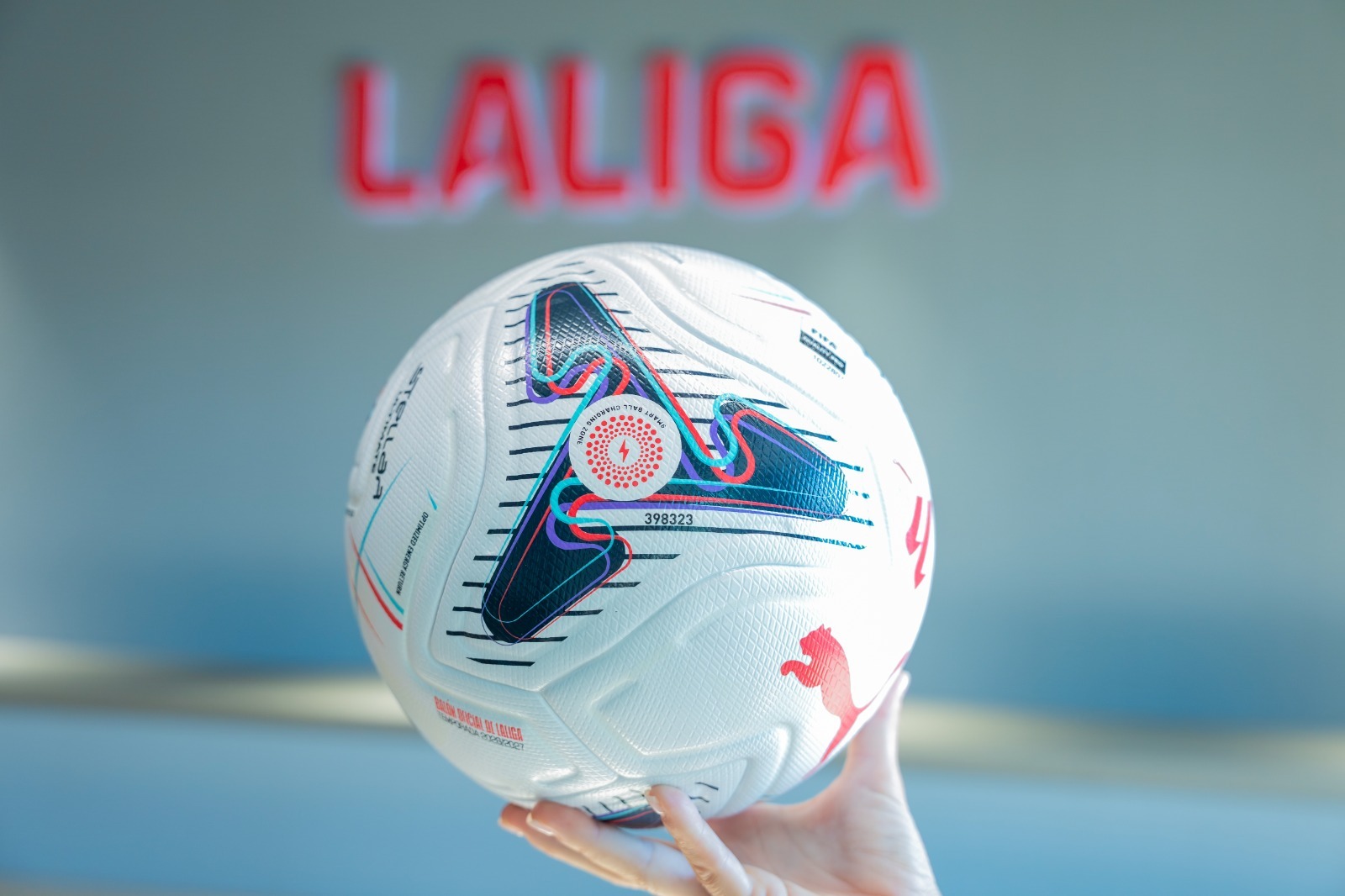 Bola yang akan digunakan di LaLiga 2026/27. (Dok. LaLiga)