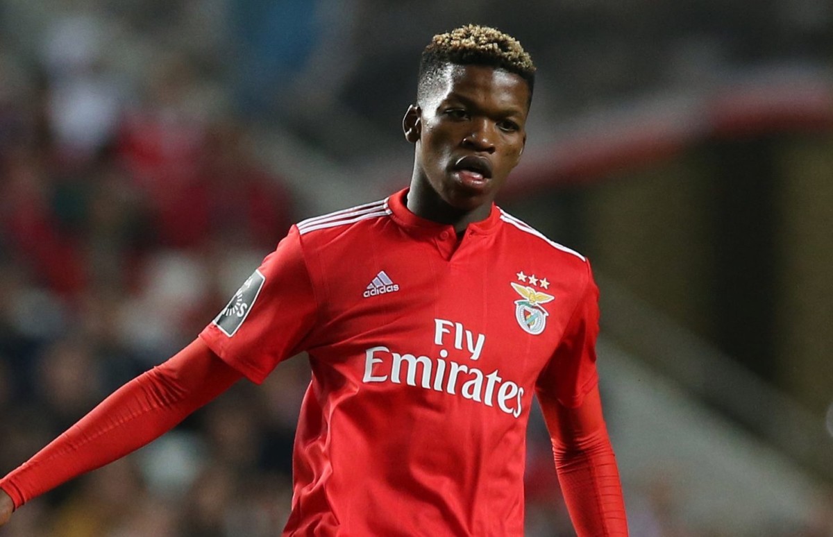 Manchester United Selangkah di Depan AC Milan untuk Dapatkan Florentino Luis