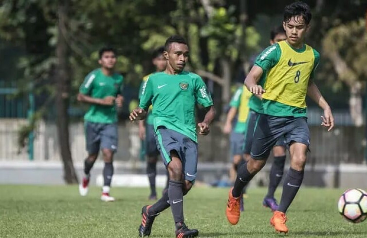 Kebanggaan Keluarga dan Sentani terhadap Todd Rivaldo Ferre di Timnas Indonesia