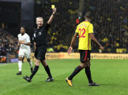 Kisah Heroik dari Wasit Premier League di Piala Dunia 2018: Ke Rusia Menggunakan Sepeda