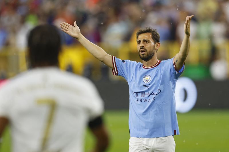 Dilema Xavi Hernandez dalam Perburuan Bernardo Silva